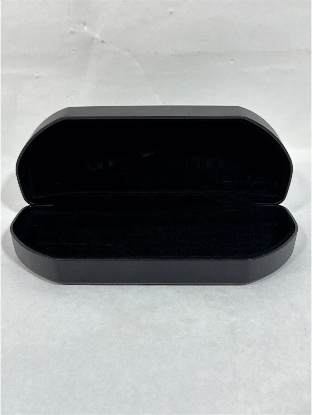 Nike Black Hard Shell Sunglasses Eyeglasses Case Swoosh Logo Recycled MD